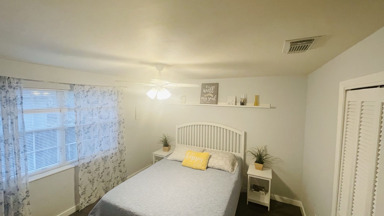 Photo of Bedroom in Sailboat Bend