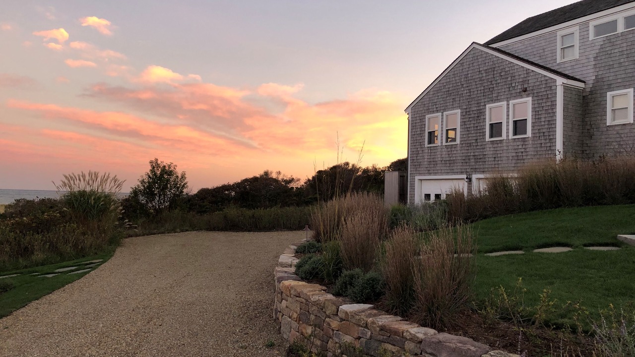 Photo of Outdoor in Tom Nevers