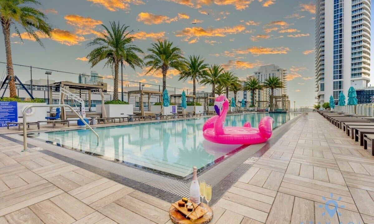Photo of Outdoor in Hollywood South Central Beach