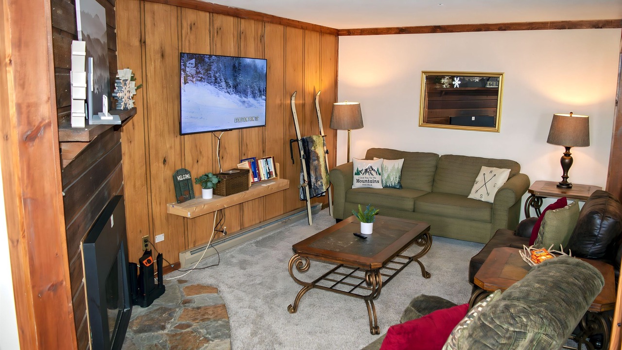 Photo of Livingroom in Edray
