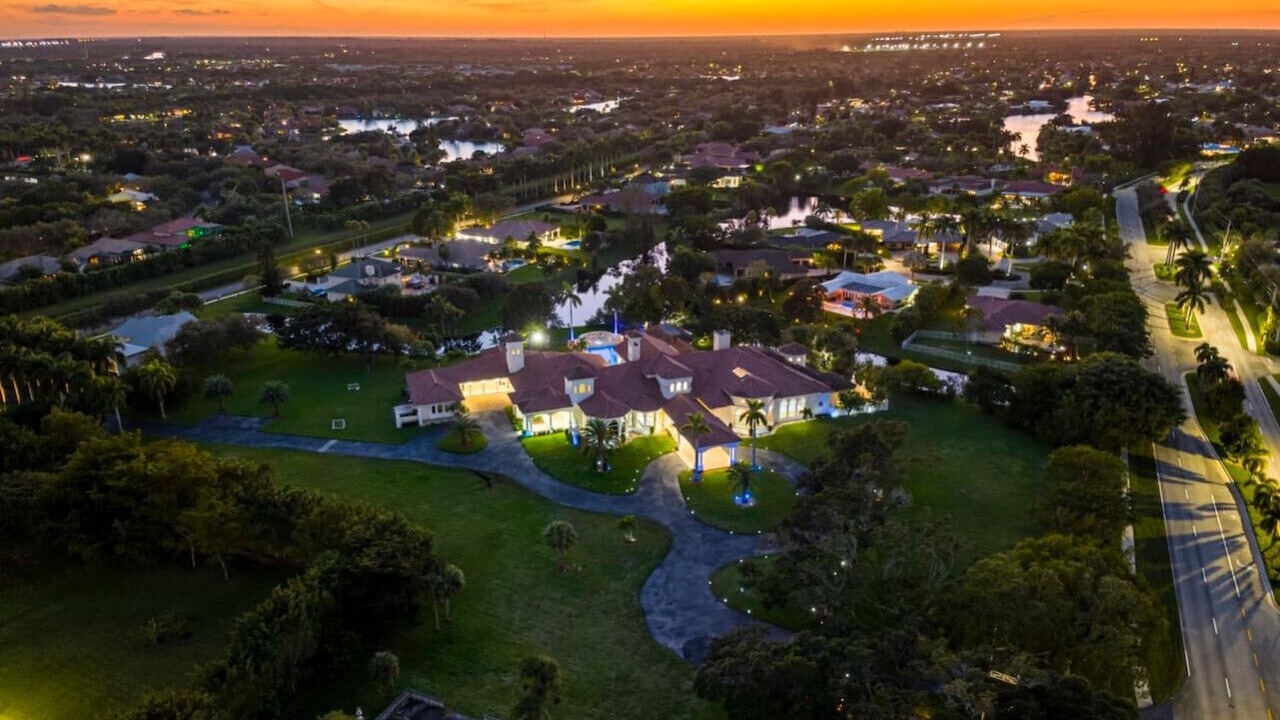 Photo of Outdoor in Weston