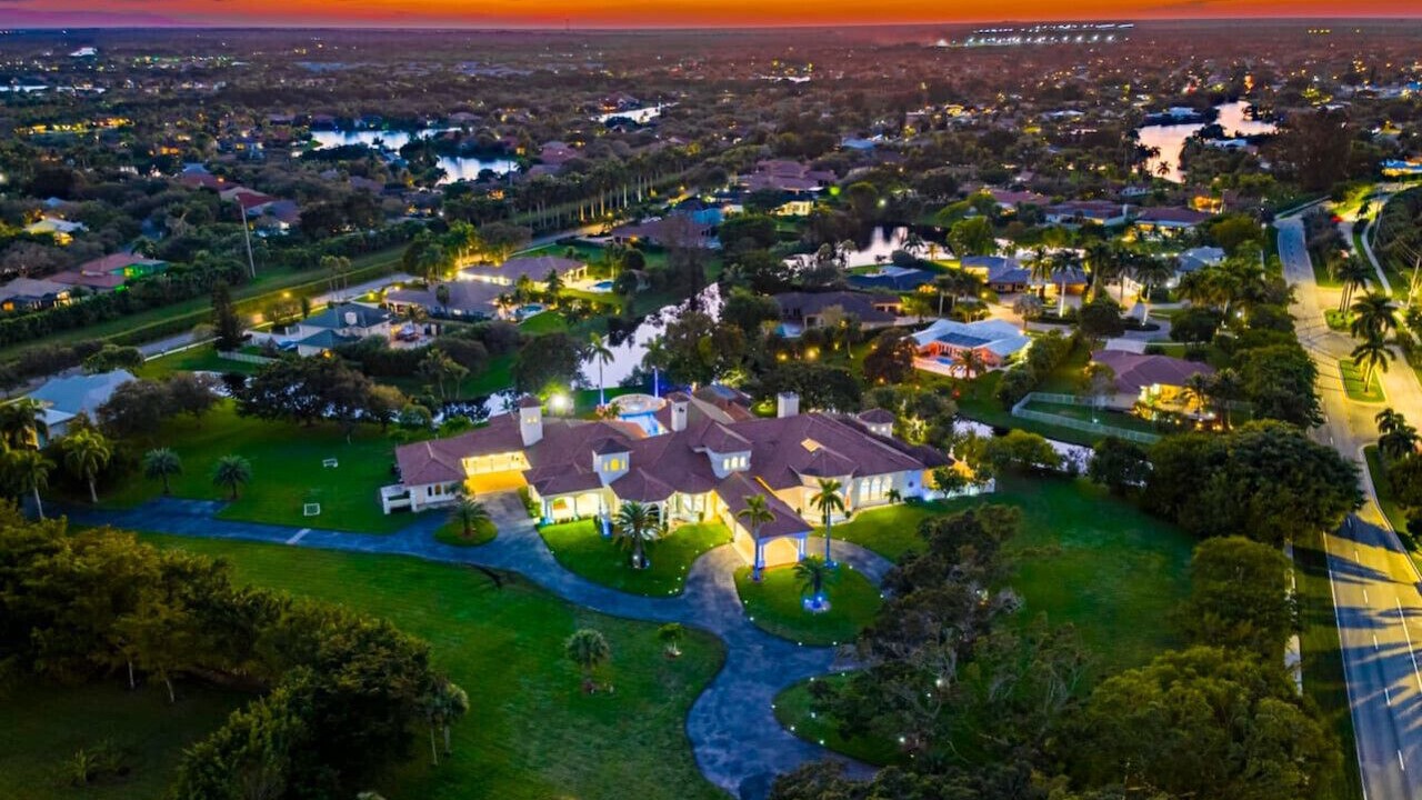 Photo of Outdoor in Weston