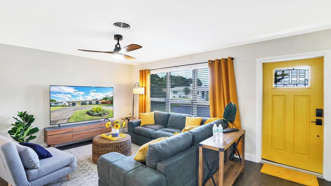 Photo of Bedroom in Deerfield Beach