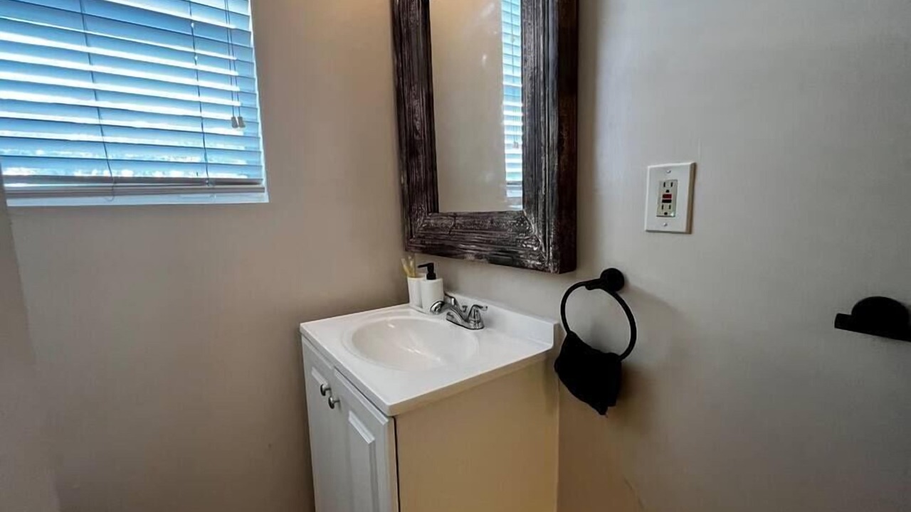 Photo of Bathroom in Little Haiti