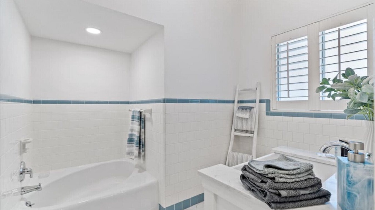 Photo of Bathroom in Pompano Isles