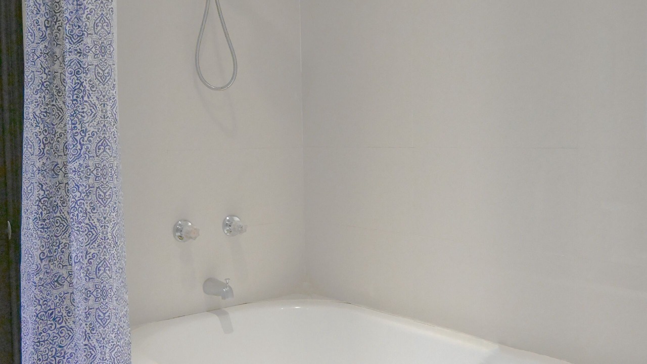 Photo of Bathroom in Highland Garden