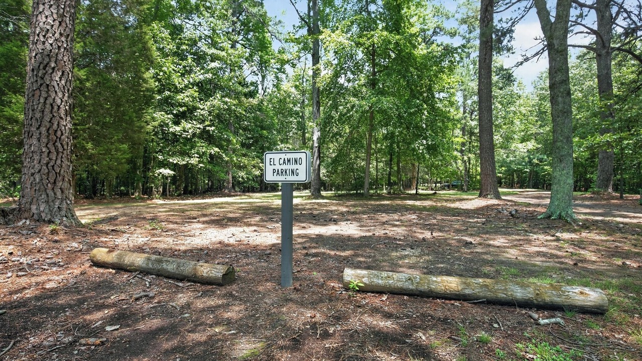 Photo of Others in Ridge