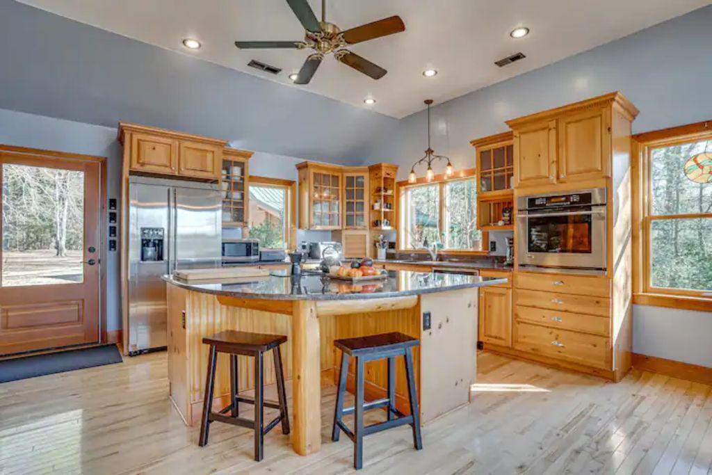 Photo of Kitchen in Ridge