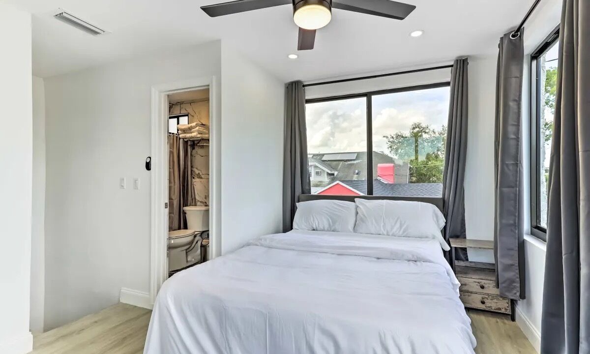 Photo of Bedroom in Allapattah