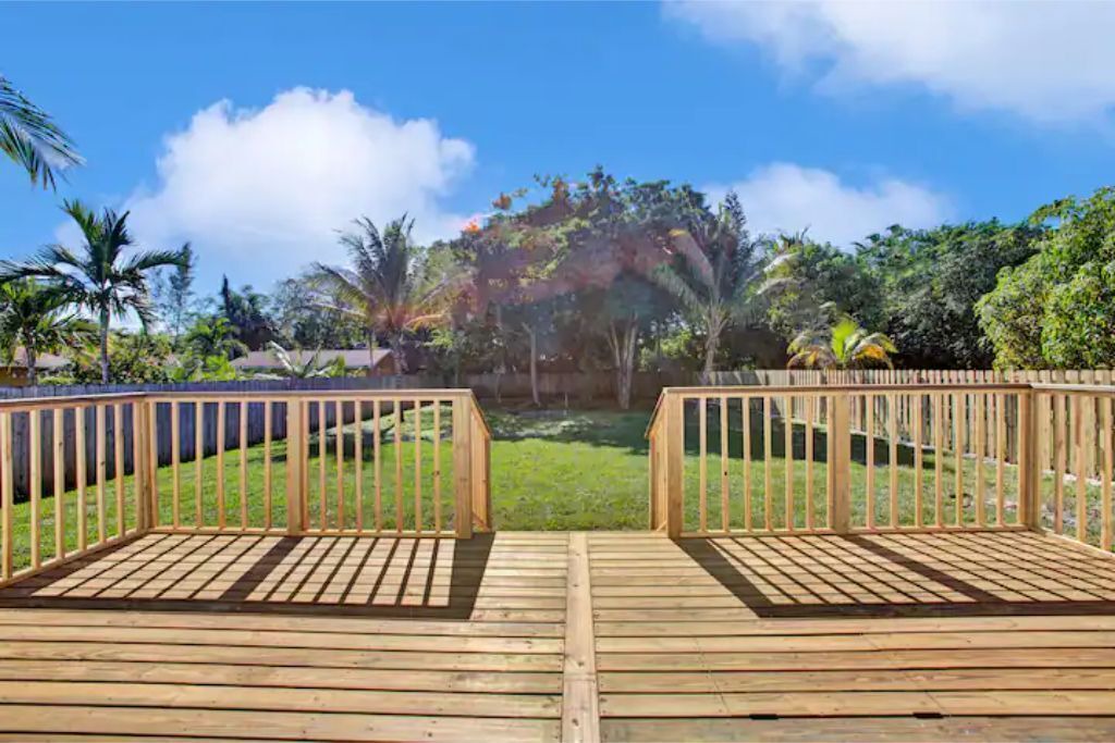 Photo of Patio Balcony in Highland Garden