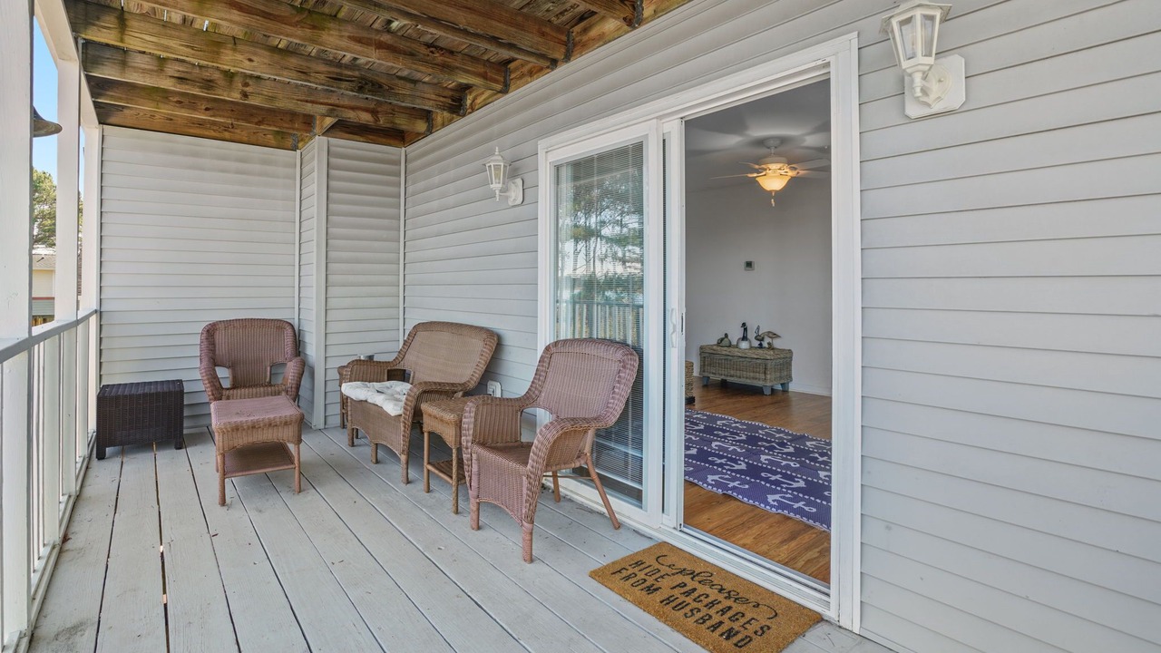 Photo of Patio Balcony in Piney Island