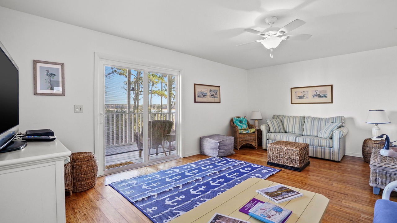 Photo of Livingroom in Piney Island