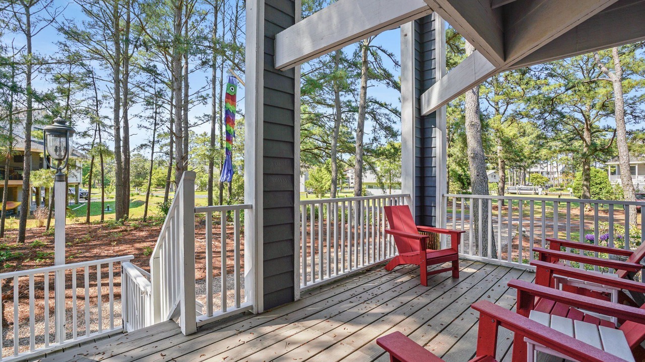 Photo of Patio Balcony in Deep Hole