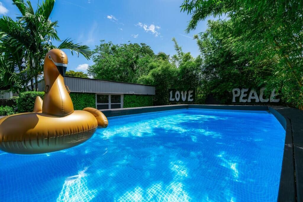 Photo of Outdoor in North Miami