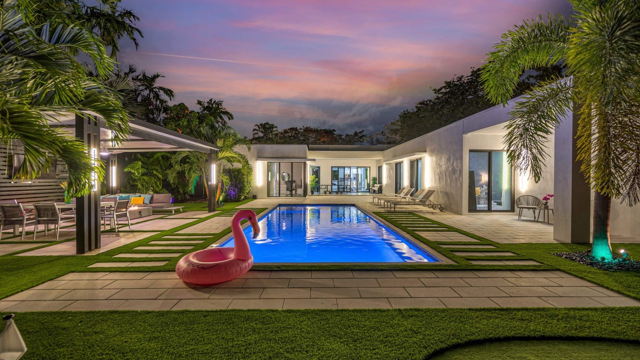 Photo of Outdoor in Golden Glades
