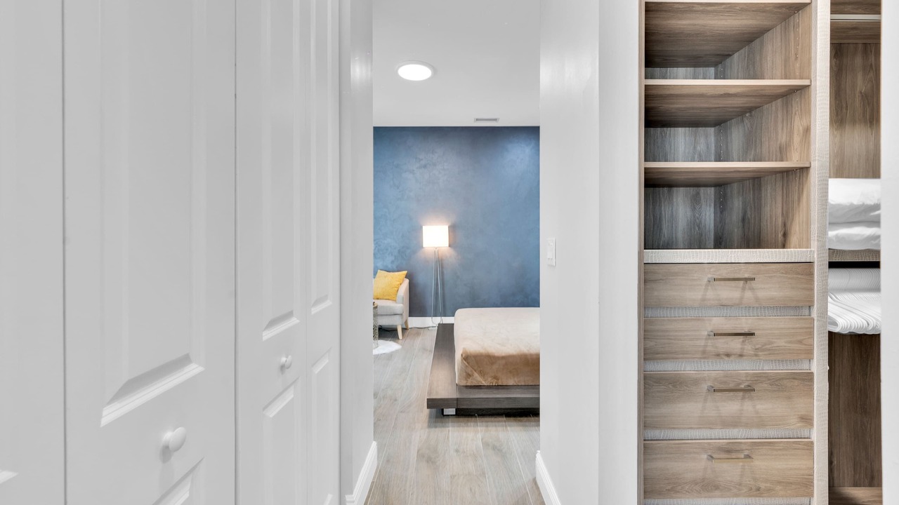 Photo of Bedroom in Golden Glades