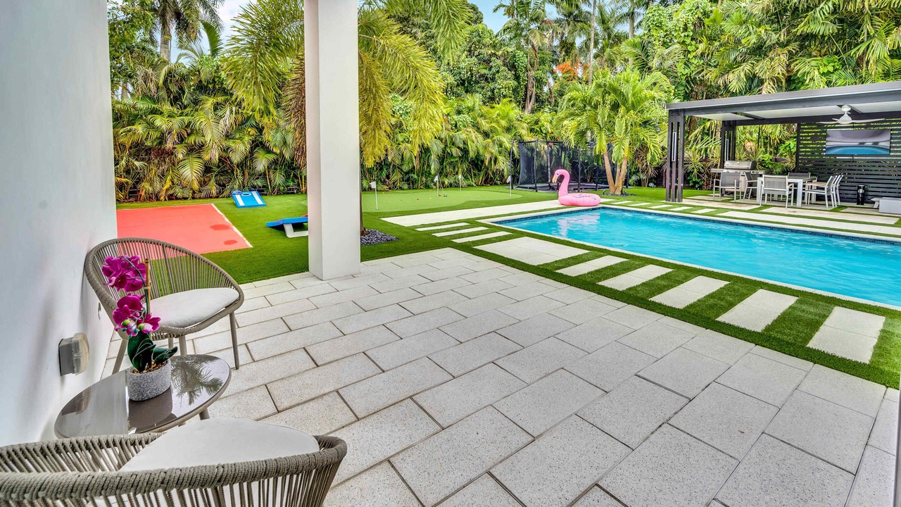 Photo of Outdoor in Golden Glades