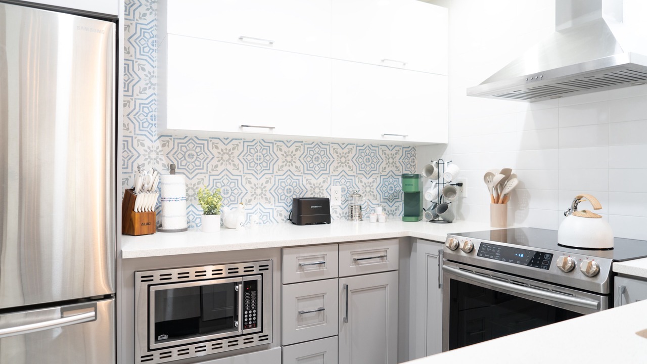 Photo of Kitchen in Central Oakland Park