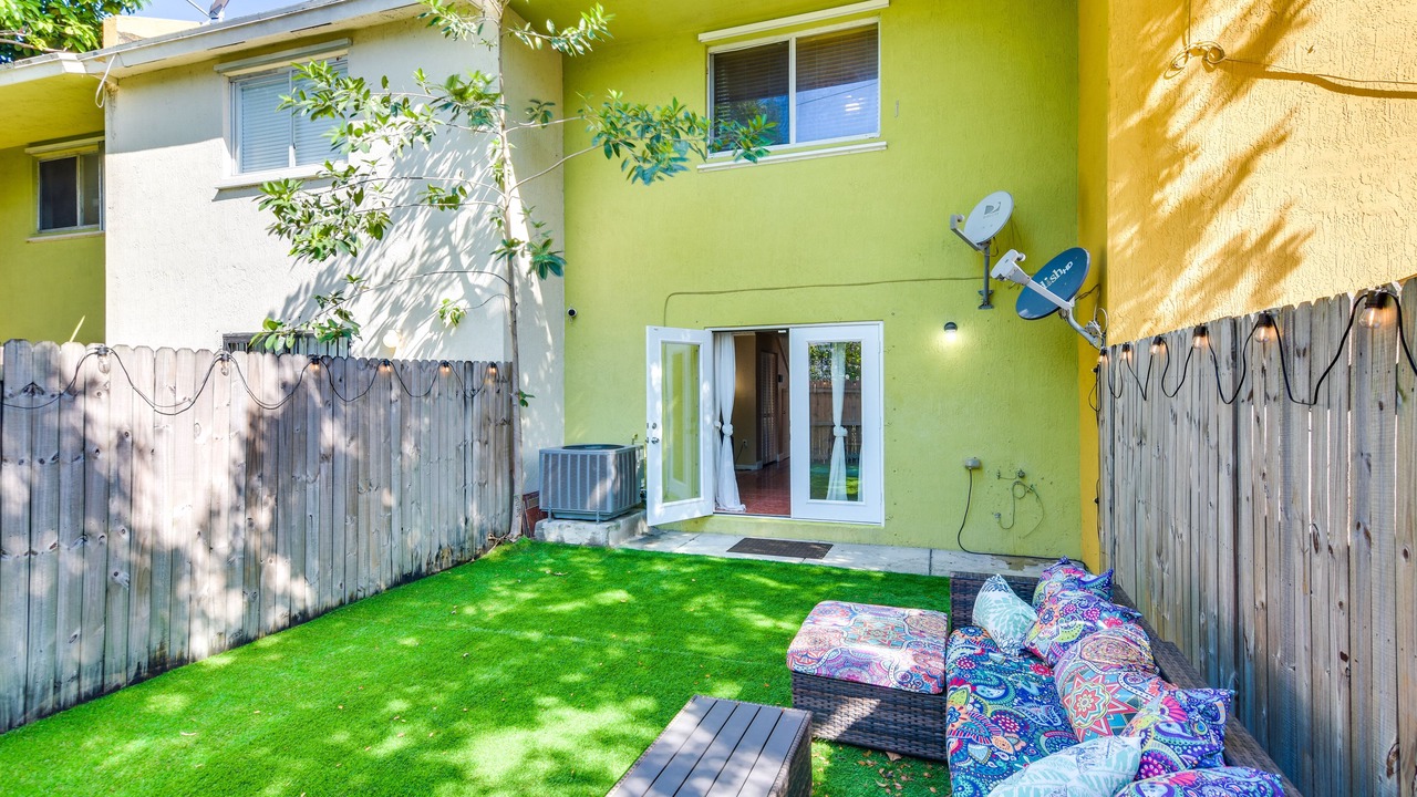 Photo of Patio Balcony in Opa-Locka