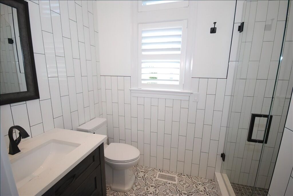 Photo of Bathroom in Country Club Estates