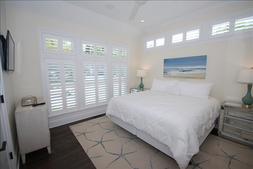 Photo of Bedroom in Country Club Estates