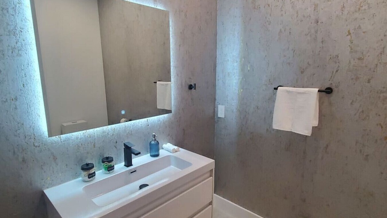 Photo of Bathroom in Victoria Park