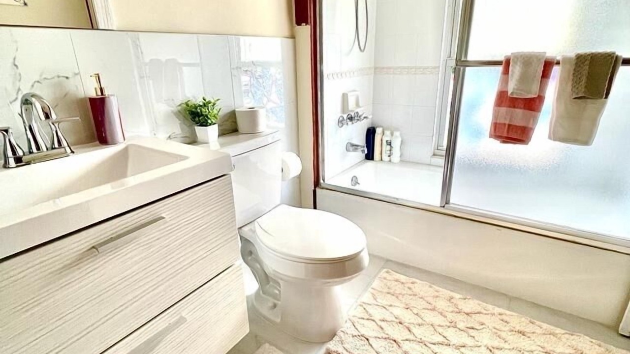 Photo of Bathroom in North Bergen