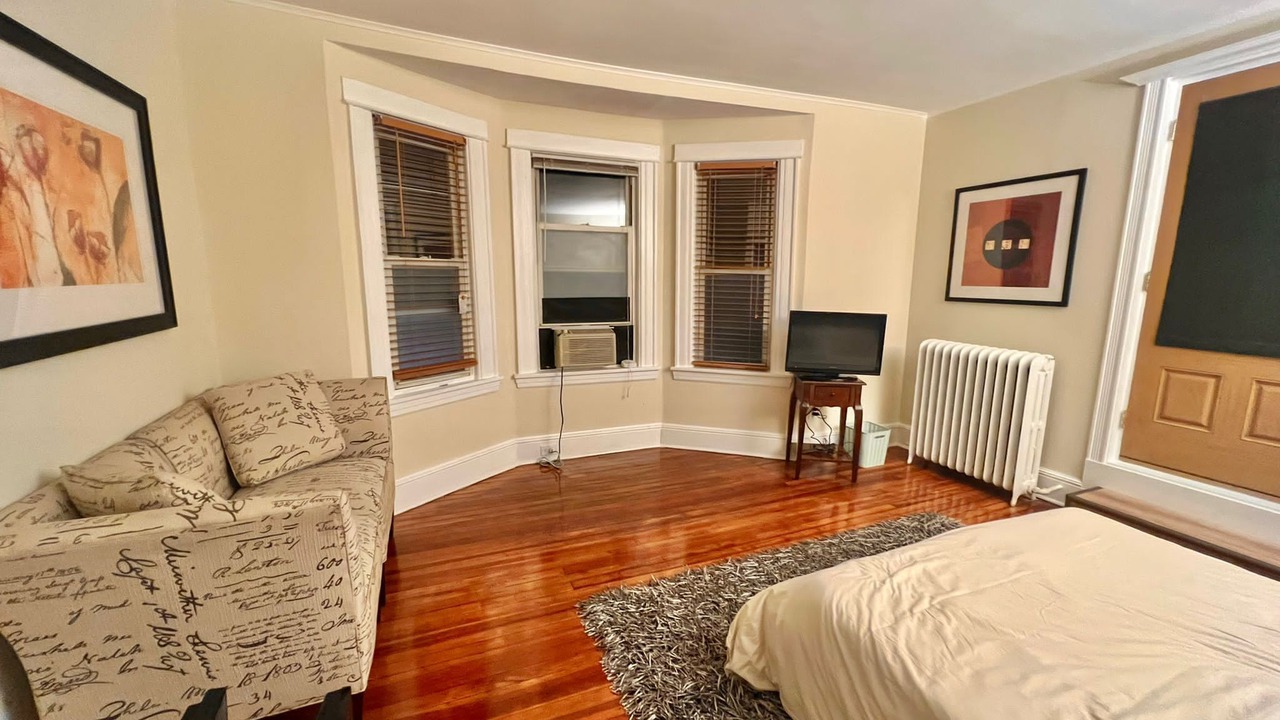 Photo of Bedroom in North Bergen