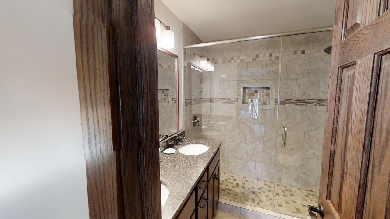 Photo of Bathroom in Edray