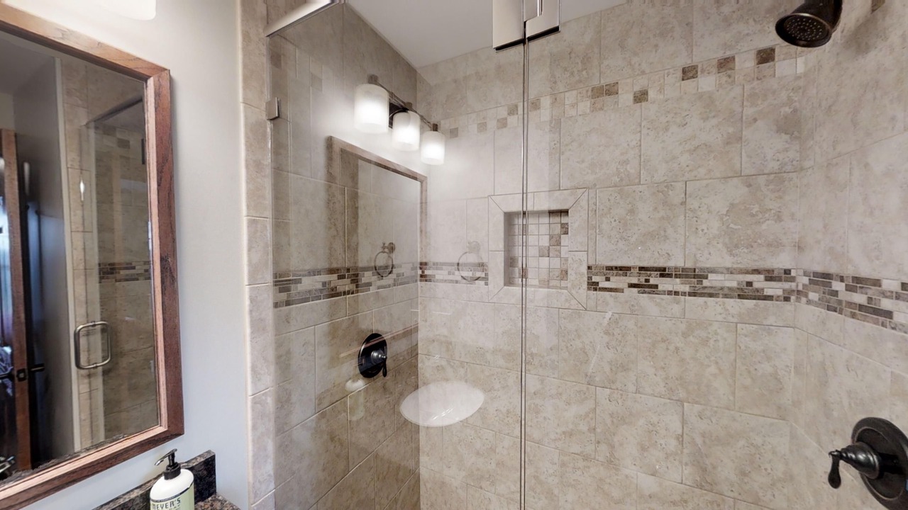 Photo of Bathroom in Edray