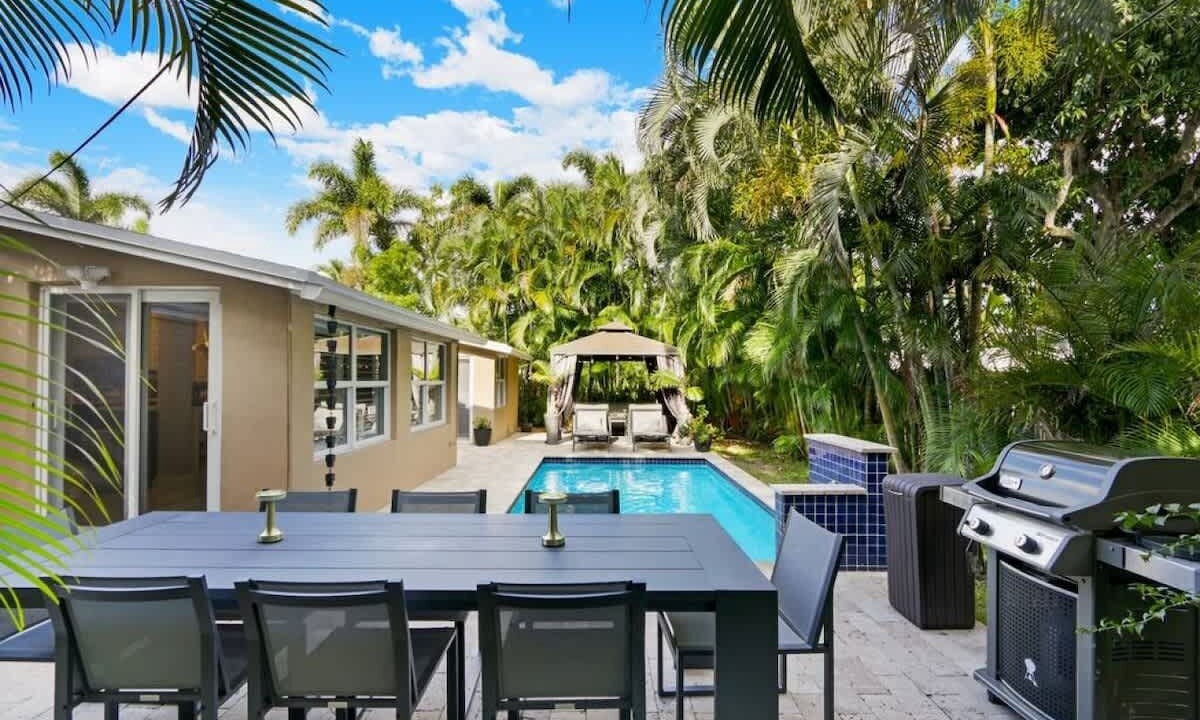 Photo of Outdoor in Wilton Manors