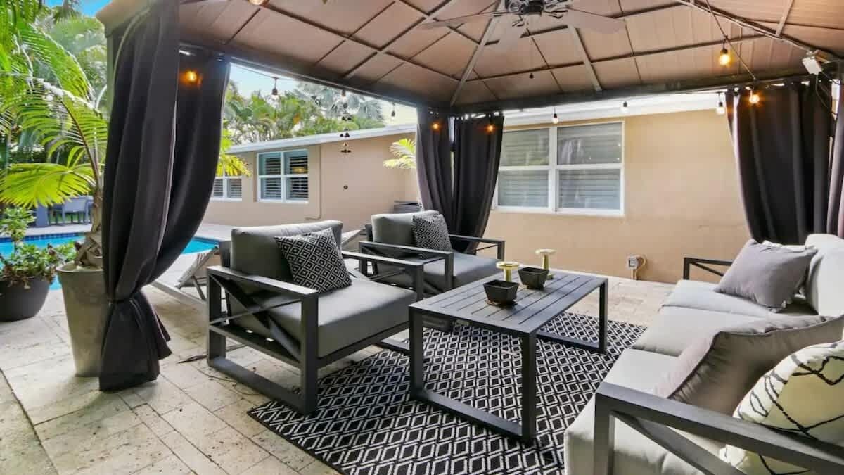 Photo of Outdoor in Wilton Manors