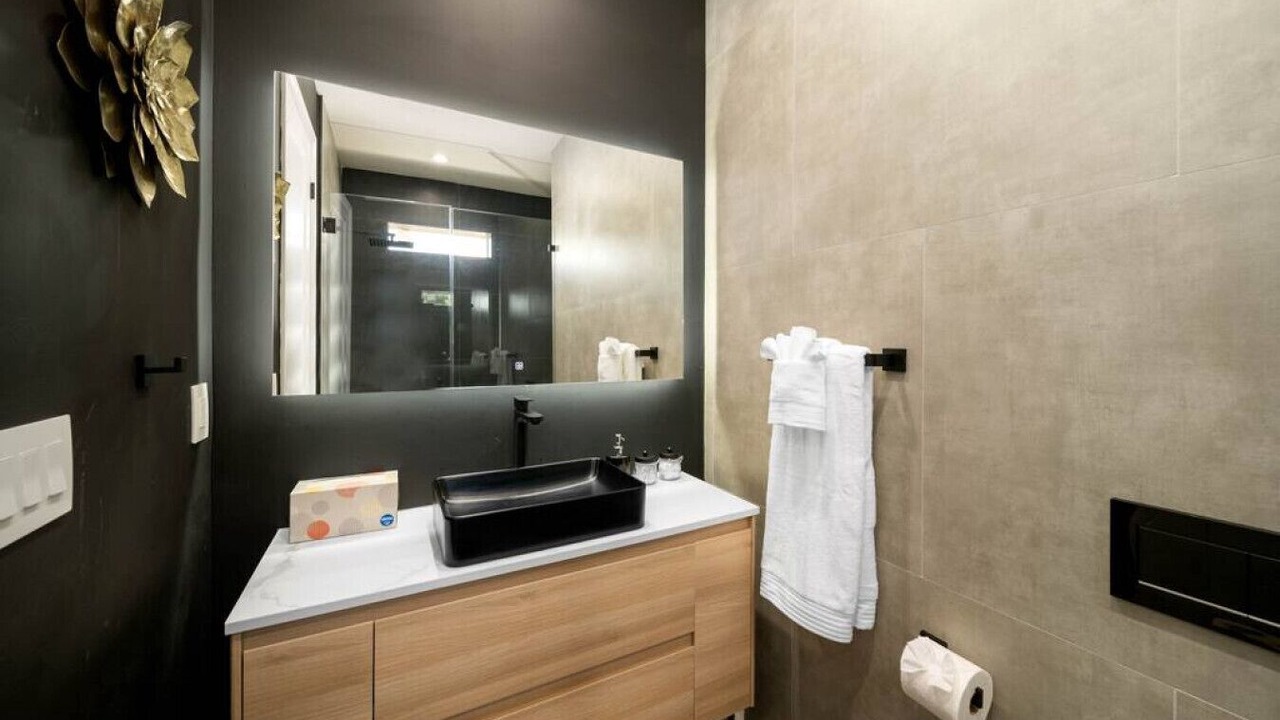 Photo of Bathroom in Victoria Park