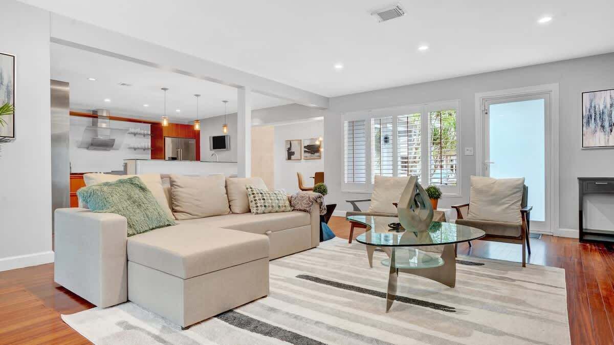 Photo of Others in Poinsettia Heights