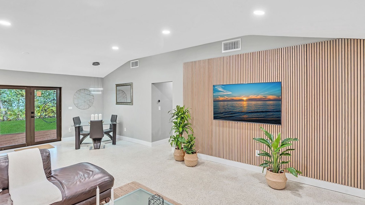 Photo of Livingroom in El Portal