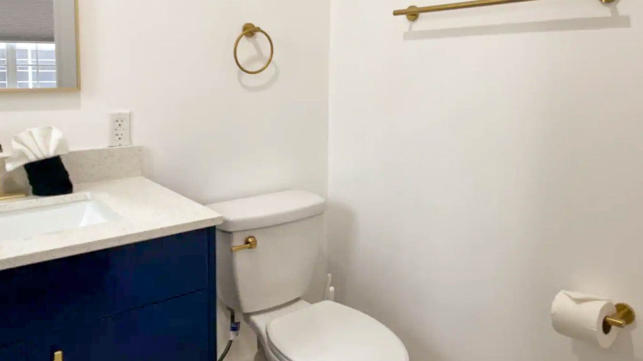 Photo of Bathroom in South Pointe