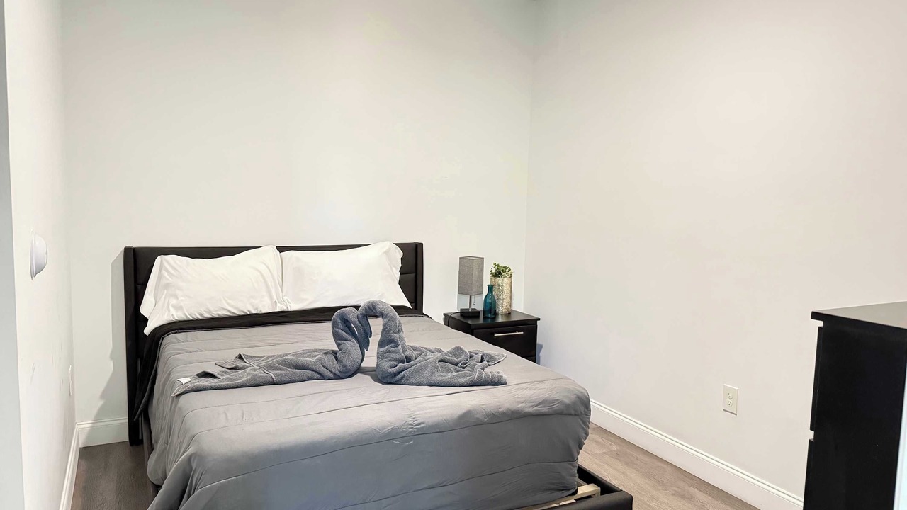 Photo of Bedroom in Allapattah