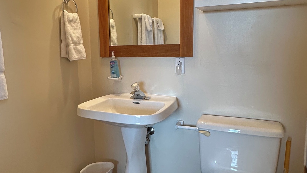 Photo of Bathroom in Edray