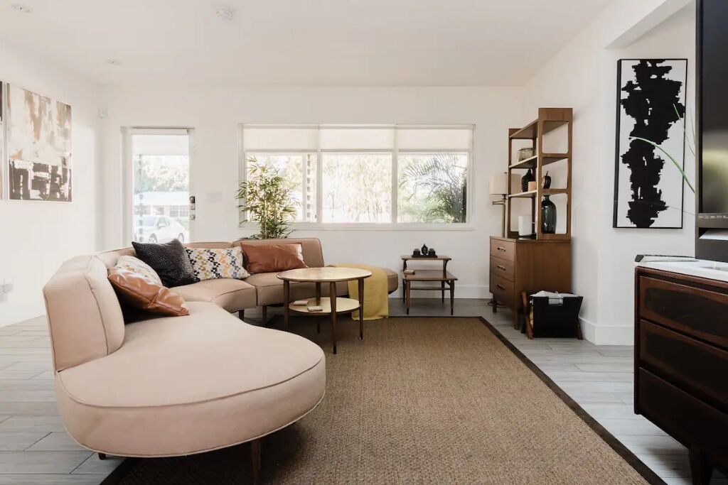 Photo of Livingroom in Wilton Manors