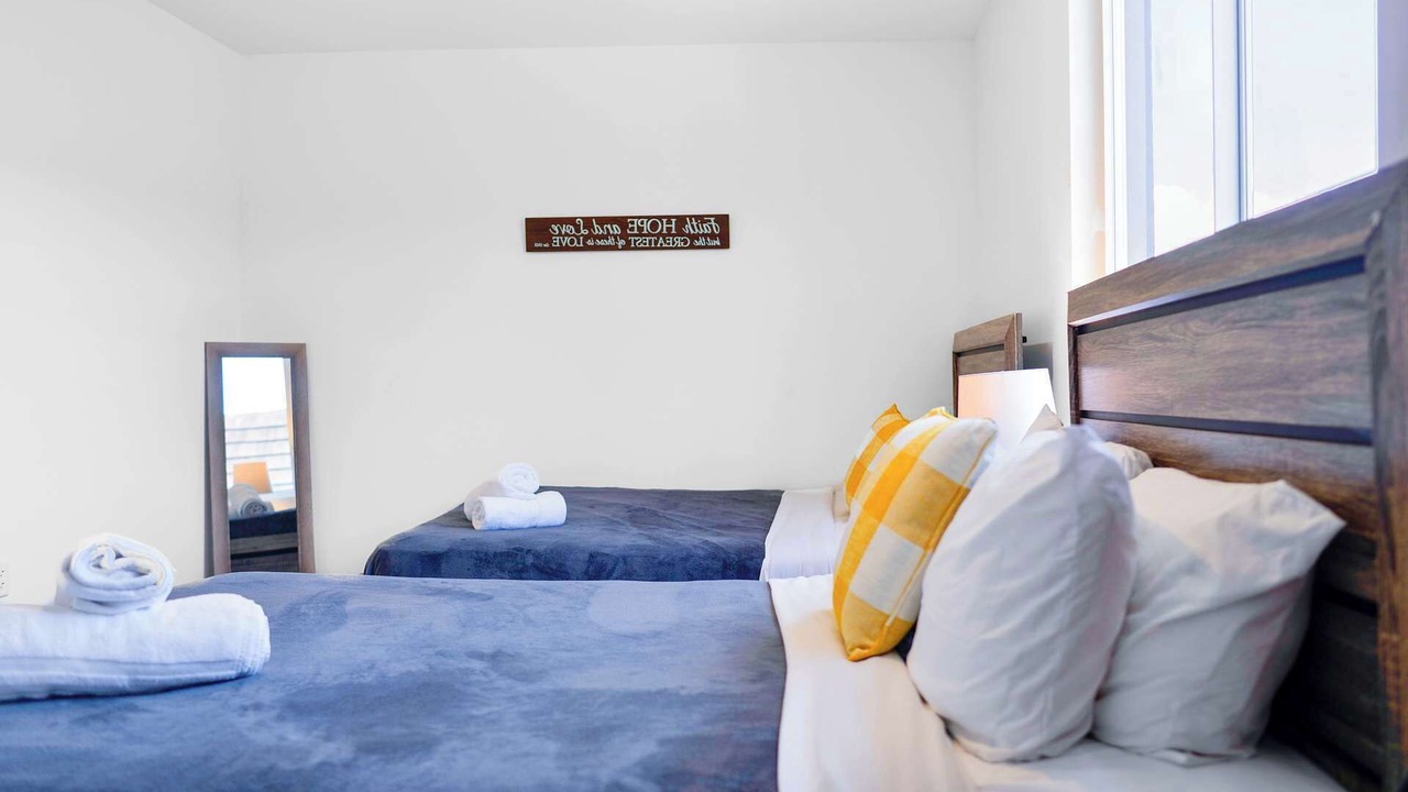 Photo of Bedroom in Golden Glades