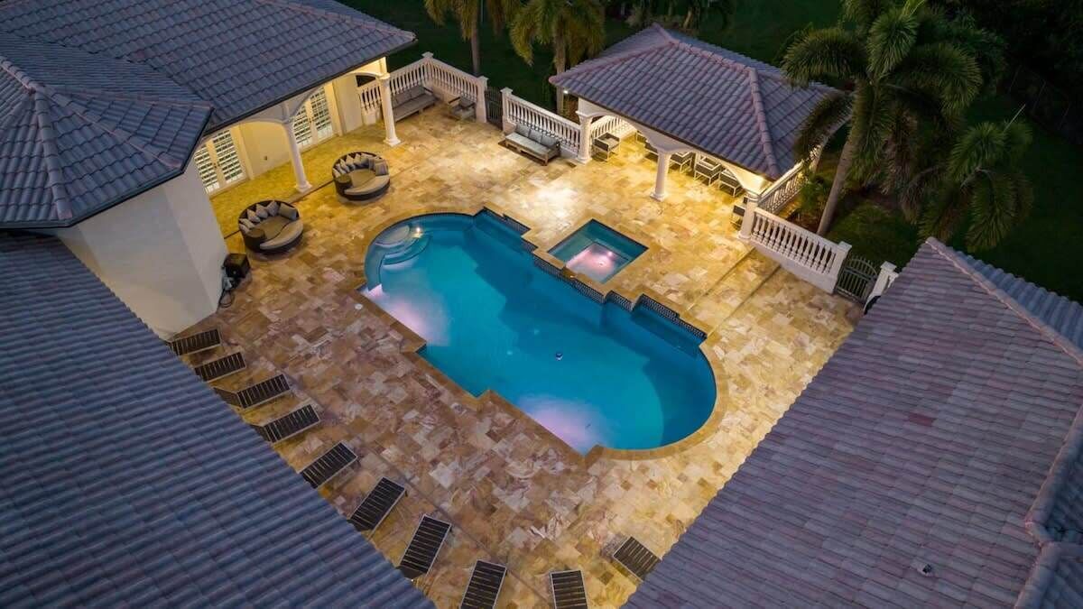 Photo of Others in Davie