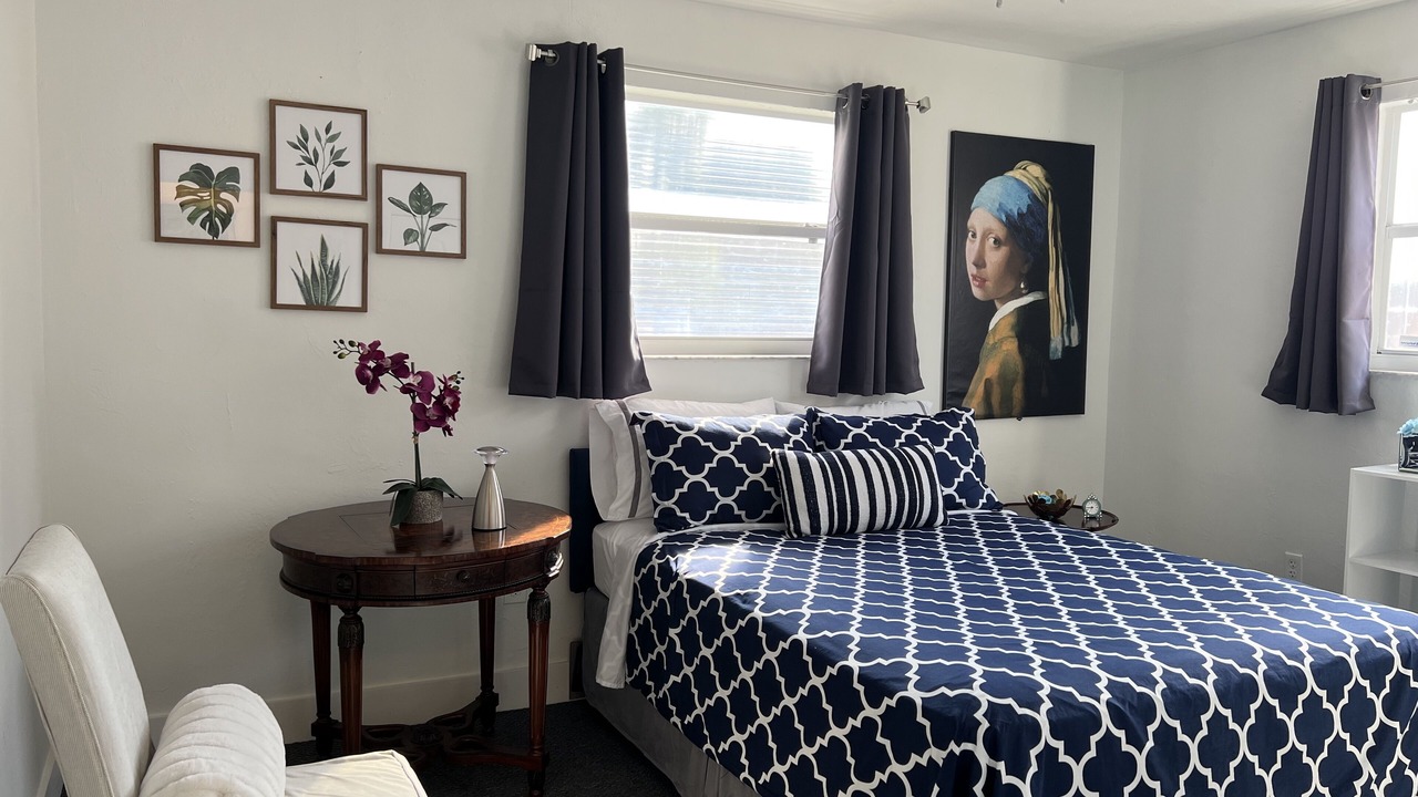 Photo of Bedroom in Miami Gardens