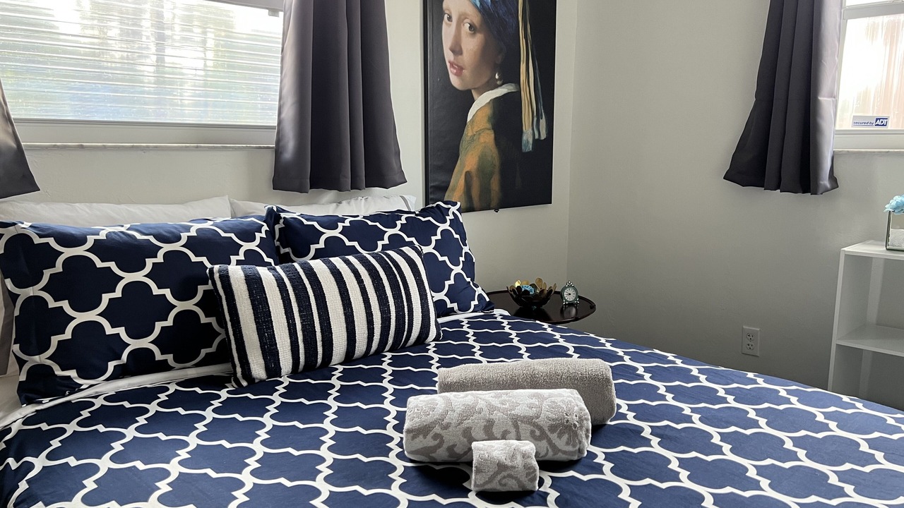Photo of Bedroom in Miami Gardens