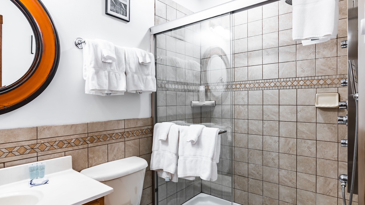 Photo of Bathroom in Edray
