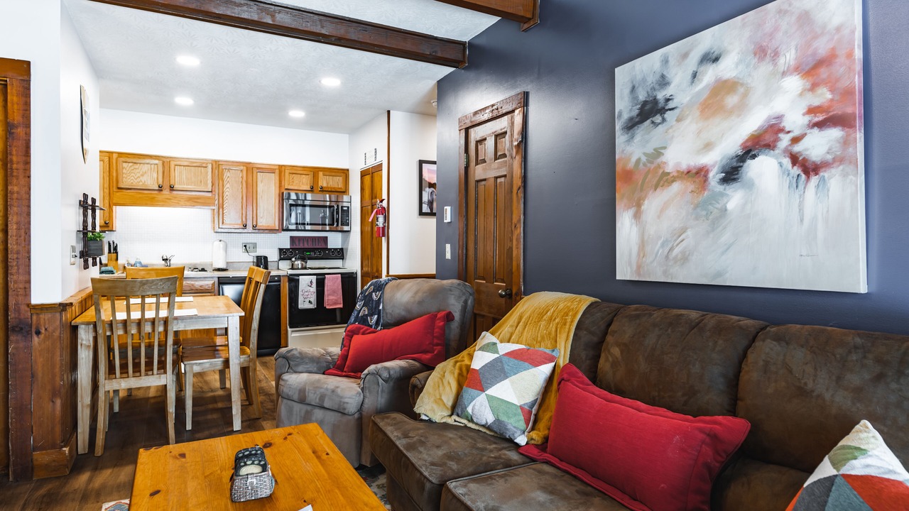 Photo of Livingroom in Edray