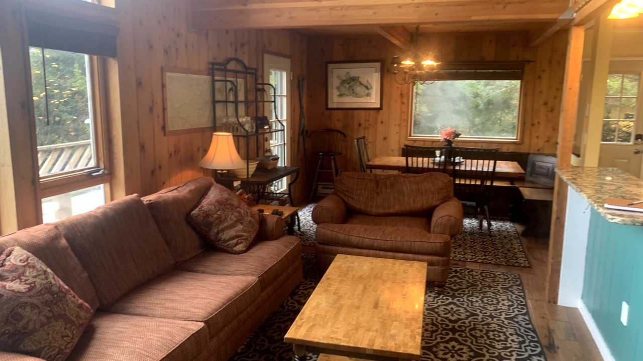 Photo of Livingroom in Edray