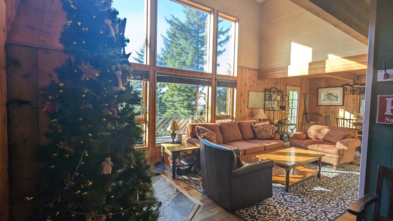 Photo of Livingroom in Edray