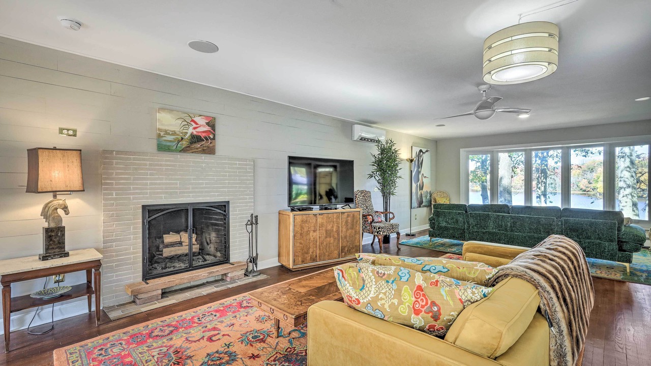Photo of Livingroom in Milford