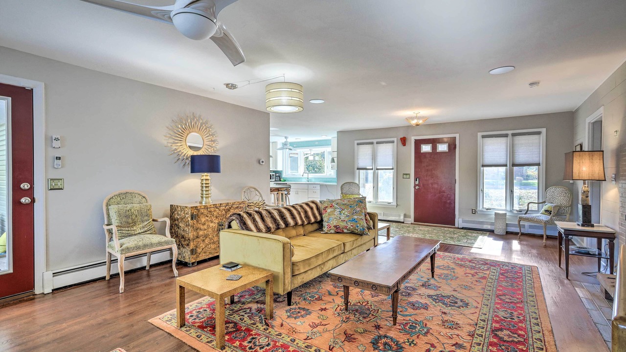 Photo of Livingroom in Milford