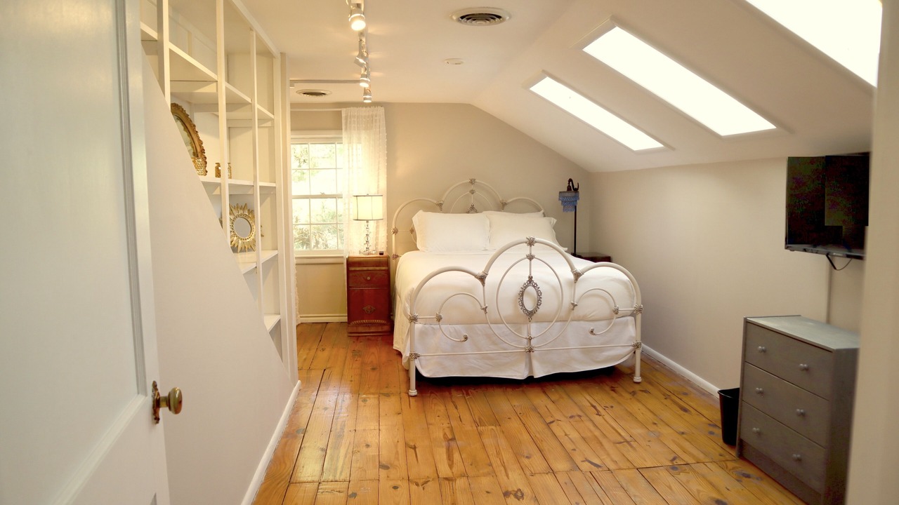 Photo of Bedroom in Newark